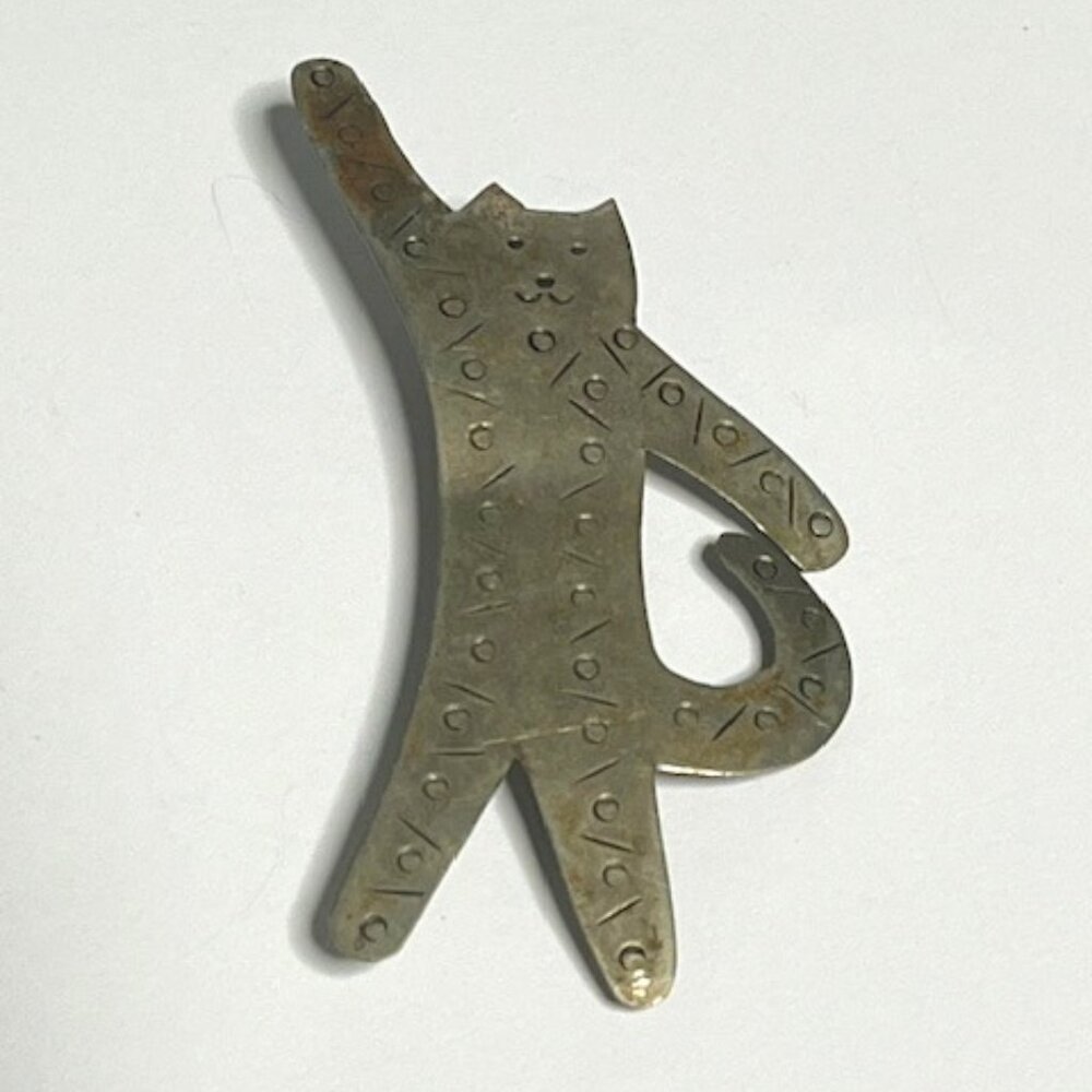 VTG Stretching Cat Kitten Silver Alloy Etched Brooch Pin Hand Crafted BOHO 2.5"